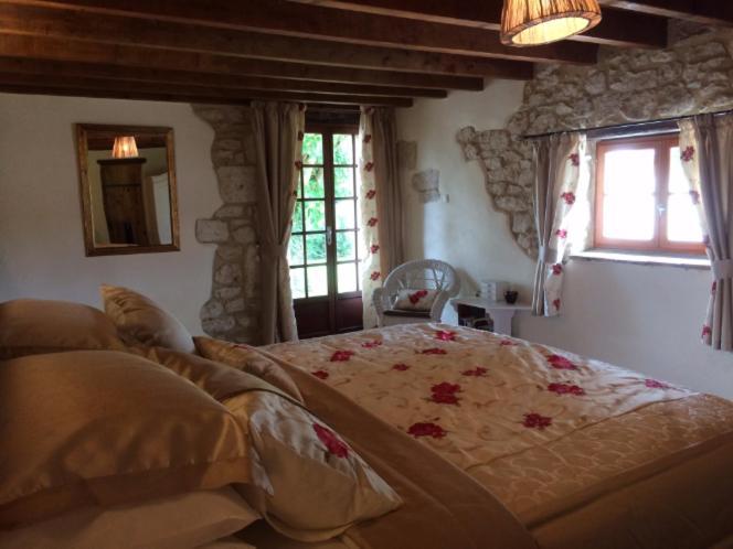 La Rocheraie Chambre D'Hote Bed and Breakfast Sainte-Eulalie-d'Eymet Esterno foto